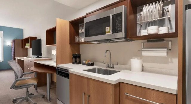Четырёхместный люкс Home2 Suites By Hilton Lancaster