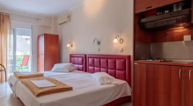 Трёхместный номер Superior Christina Hotel