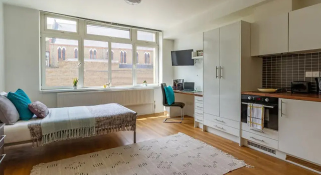 Lovely Studios North Kensington