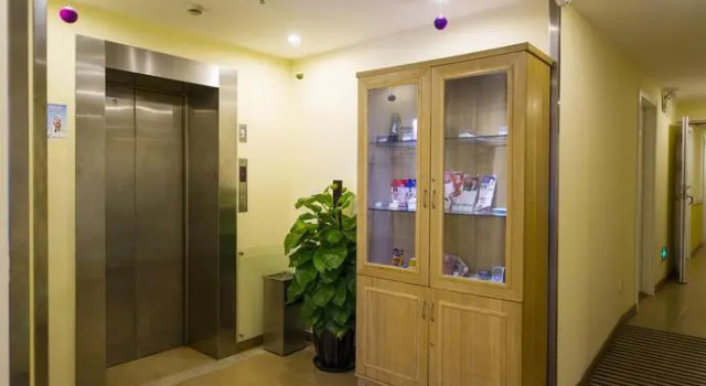 Home Inns Zhu Zi Lin, Boek Hotel Hotels in Guangdong met parkeren, Parkeren