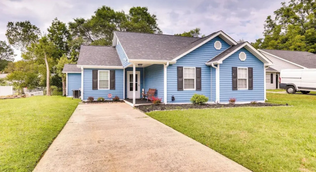 Коттедж Greensboro Vacation Rental w/ Patio, Yard!