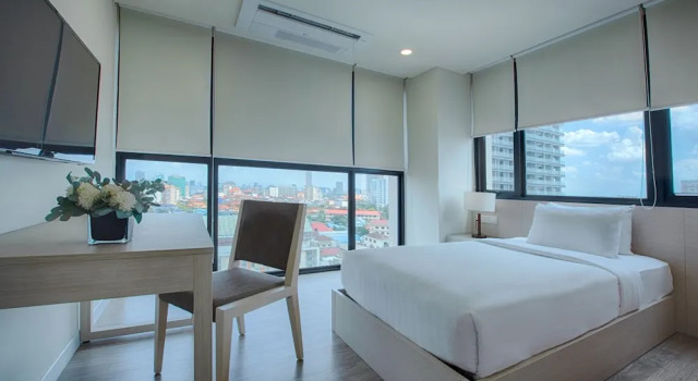 Двухместный номер Superior c 1 комнатой с видом на город GRANFERTE Phnom Penh Hotel