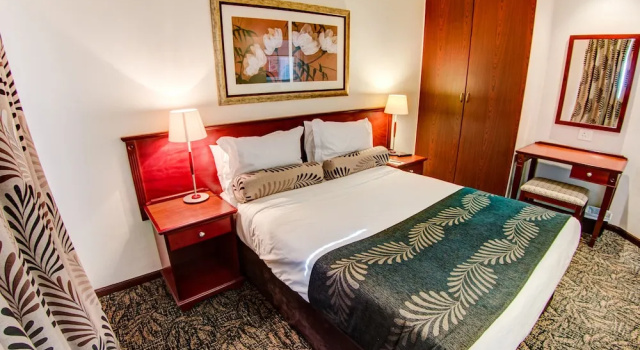 Люкс Courtyard Hotel Sandton