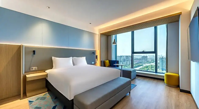 Люкс c 1 комнатой Holiday Inn Express Zhoukou Dancheng by IHG