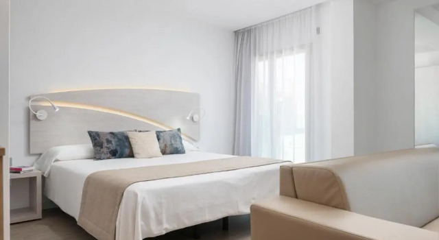 Двухместный номер Family с видом на море Llaut Boutique Hotel
