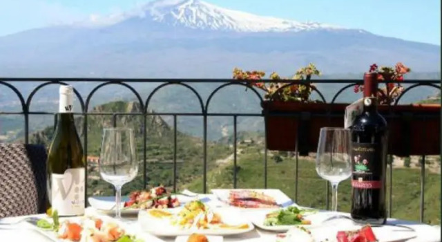 The Godfather Apartment, Book Apartment Hotels in Sicily with Parking, Parking