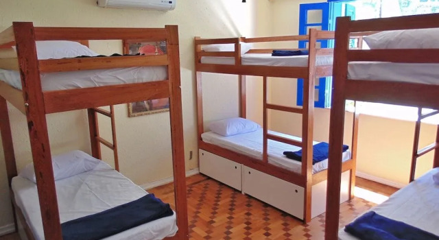 Lisetonga Hostel, Забронировать Хостел Хостелы Рио-де-Жанейро, рядом с Пляж Леме, Хостел