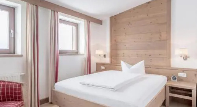 Schneiderwirt, Book Hotel Hotels in Chiemgau with Parking, Parking