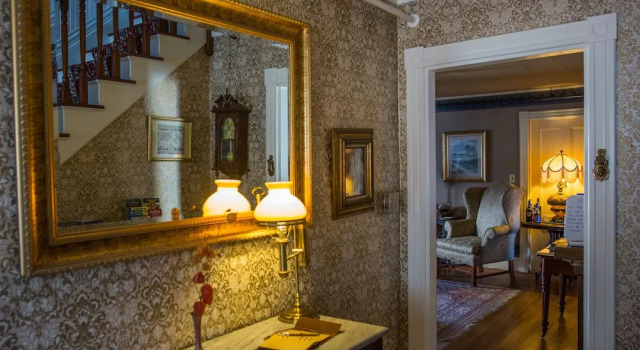 Holidae House Bed & Breakfast