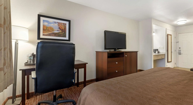 Двухместный номер Standard с видом на озеро Best Western Plus Concord Inn