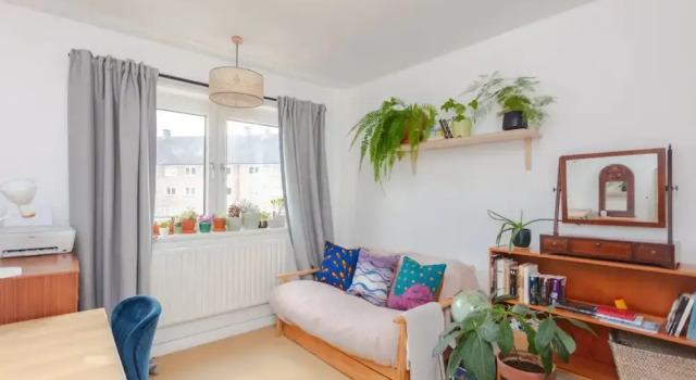 Cosy 2 Bedroom Apartment in Bethnal Green Near Victoria Park, Varaa Huoneisto Asunnot kohteessa Merseyside, Huoneisto