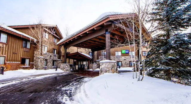 Кровать в общем номере Holiday Inn Express Park City by IHG