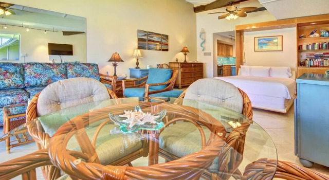 Maui Kaanapali S #e290 Studio Bedroom Condo by RedAwning