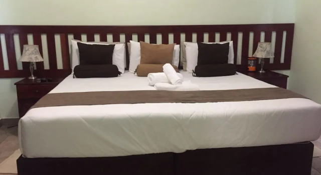 Двухместные апартаменты c 1 комнатой Masikiro Self-Catering Units
