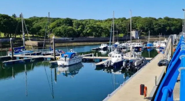 No.8 (Adults Only), Book Hotel Stornoway Isle of Lewis