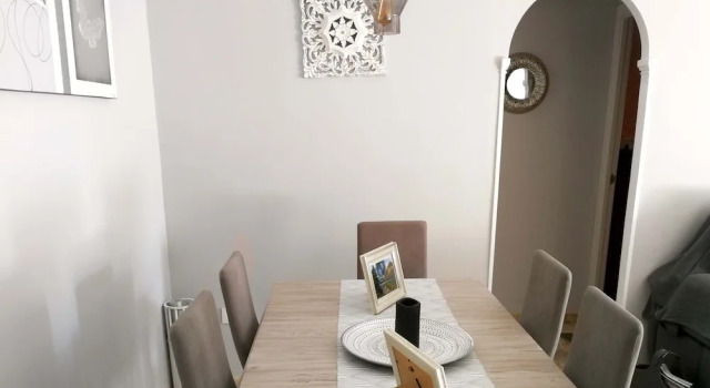 House With 2 Bedrooms In Sevilla With Furnished Terrace And Wifi, Забронировать Дом для отпуска Коттеджи Севильи, рядом с Железнодорожный вокзал Санта-Хуста, Коттедж