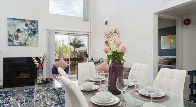 Люкс Executive Extravagant Hollywood Cosmo Suites