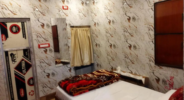 BON Mahamaya Step Inn, Prenota Hotel Calcutta 