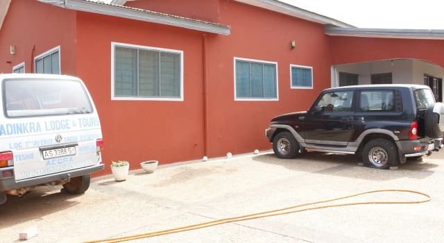 Adinkra Lodge, Buchen Sie Ferienhaus Villen in Groß-Accra Region, Villa
