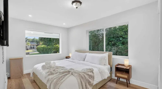 Коттедж Evergreen Retreat Home for 7