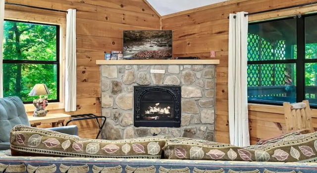 Pigeon Forge Mins I Gatlinburg I Hot tub I Firepit