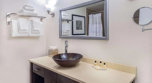 Четырёхместный номер Standard Wyndham Sacramento