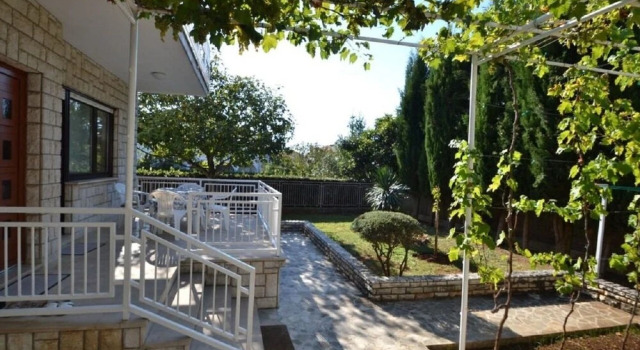 Ruža - Comfortable 2 Bedrooms Apartment - A1