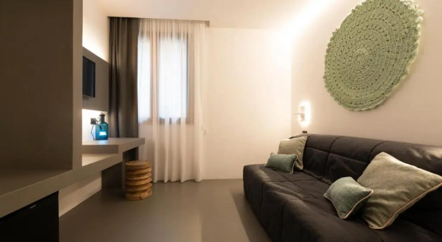Junior Suite Civic03 B&B