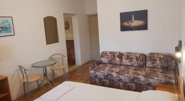 Апартаменты c 1 комнатой с балконом и с видом на сад Apartments Mišolić