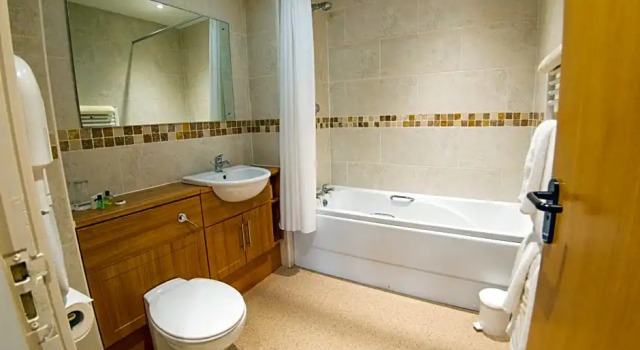 Номер Superior Burntwood Court Hotel