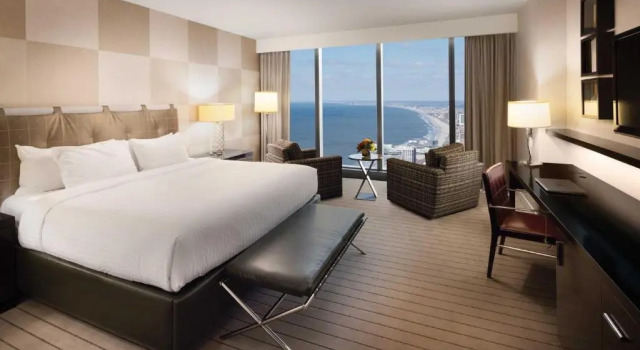 Номер Contemporary Ocean Casino Resort