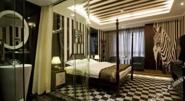 Chunyingman Theme Hotel, Rezerwuj Hotel Hotele w Kunming z parkingiem, Parking