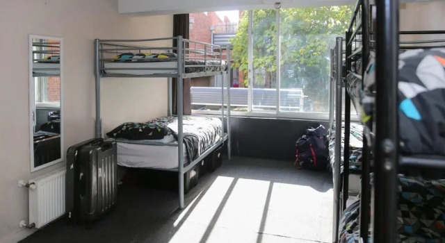 Кровать в общем номере (женский номер) Barkly Backpackers