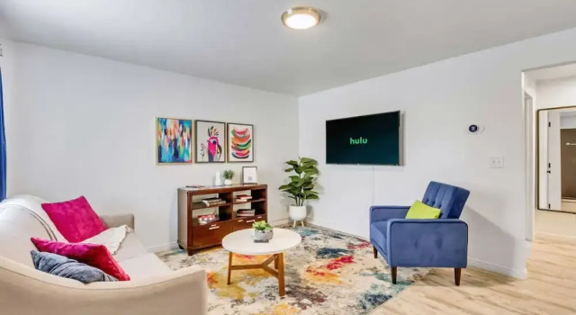 Comfortable 2BR Apt - Heart of Sugarhouse