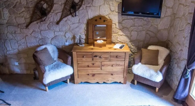 Семейный номер Standard с балконом и с видом на горы Hôtel Chalet Alpage