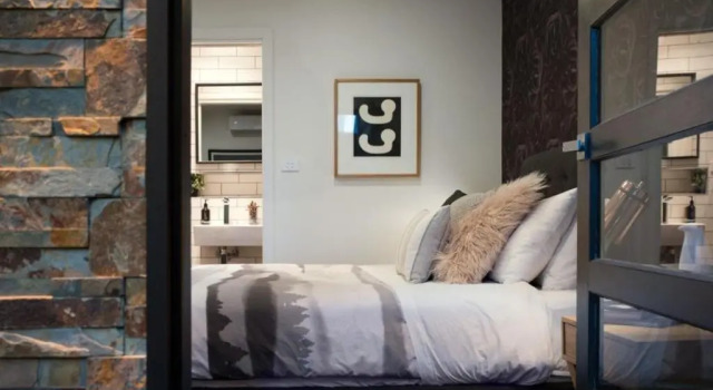 East St 3 -Secret Garden, Book Hotel Daylesford 