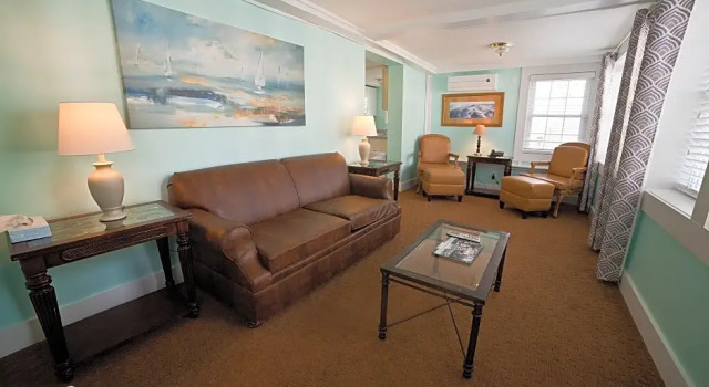 Люкс Georgianne Inn & Suites