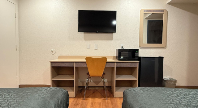 Четырёхместный номер Standard Shasta Vista Inn & Suites