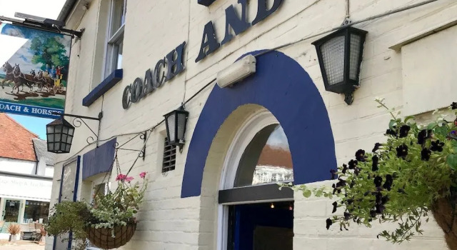 The Coach And Horses Of Compton, Забронировать Отель Отели Исторического графства Суссекса с завтраком, Завтраки