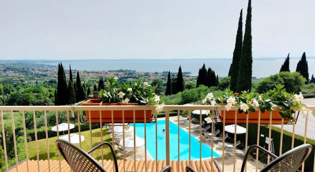 Двухместный номер Standard с балконом Hotel Valbella