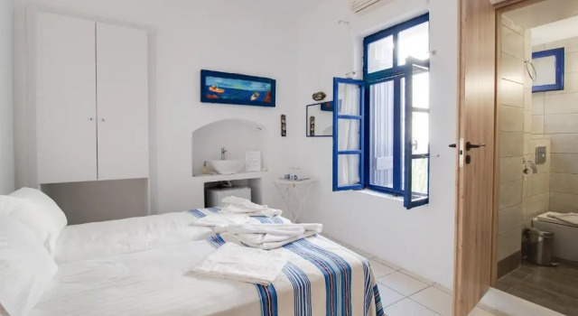 Agriolykos Pension, Réserver Hôtel Agios Kirykos Ikaría