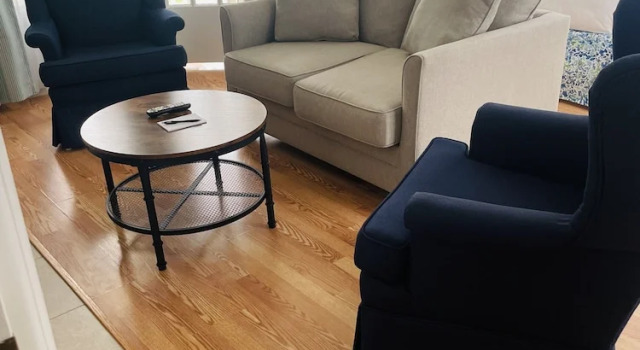 Двухместный номер Deluxe с балконом Colonial Inn Harbor Springs