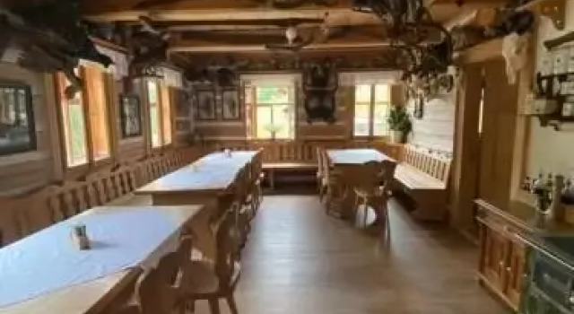 Lovecká chata, Rezerwuj Hotel Hotele w Kraj hradecki z parkingiem, Parking