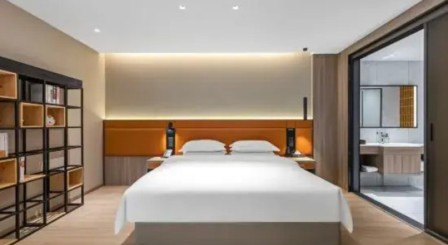 Люкс Business Elong Anyun Hotel (Nantong Haohe Scenic Area Zhongxiu West Road Subway Station)