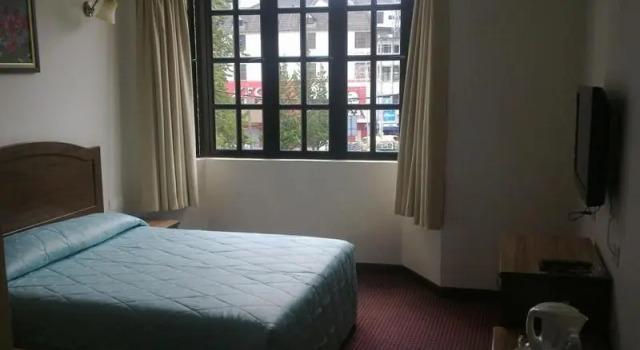Hotel Remix