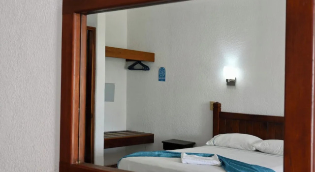 Четырёхместный номер Standard Pelicano Inn Playa del Carmen - Beachfront Hotel
