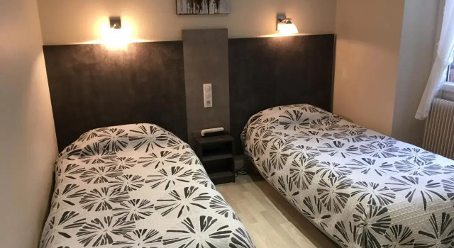 Hôtel des Voyageurs, Buchen Sie Hotel Urdos Nationalpark Pyrenäen