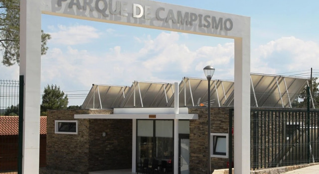 Douro Camping, Забронировать Кемпинг Отели в центре Миранда-ду-Дору, в центре
