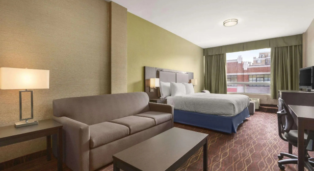 Двухместный номер Deluxe Days Inn by Wyndham Ottawa