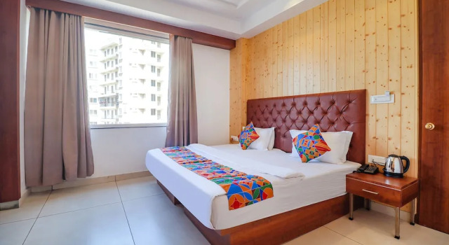 Номер Luxury FabHotel Grand Arya